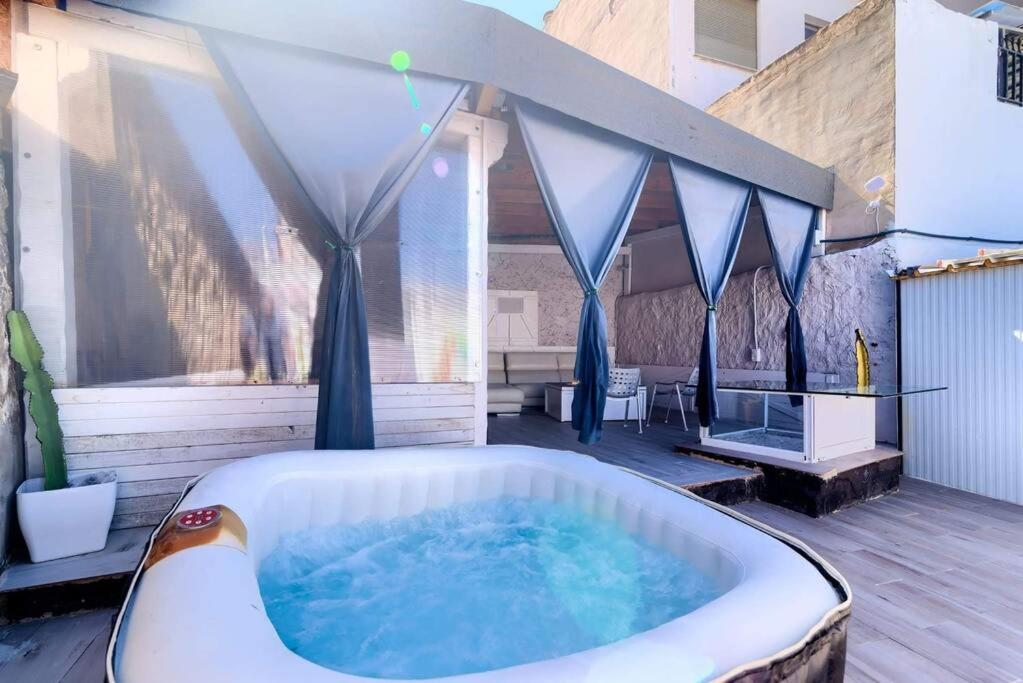 Cueva Con Jacuzzi A 20 Minutos De Valencia Villa Benaguacil Ngoại thất bức ảnh