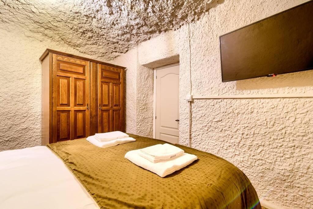 Cueva Con Jacuzzi A 20 Minutos De Valencia Villa Benaguacil Ngoại thất bức ảnh